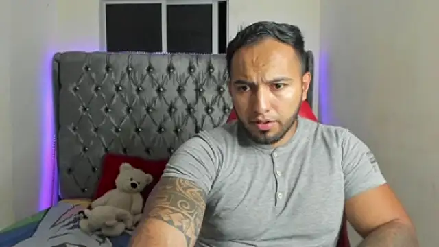 mrloganfuck1 online show from March 26, 2026, 11:02 pm