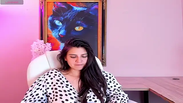 julianaaldanaa online show from July 28, 2026, 7:39 pm