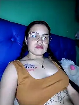 Snapshot of Emma_St_ chatting on July 29, 2026, 11:48 pm Emma St online show from July 29, 2026, 11:48 pm