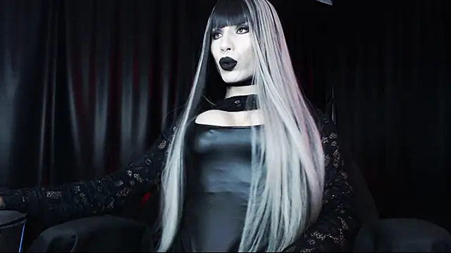 Snapshot of april_simons2 chatting on September 24, 2025, 12:40 am april simons2 online show from September 24, 2025, 12:40 am