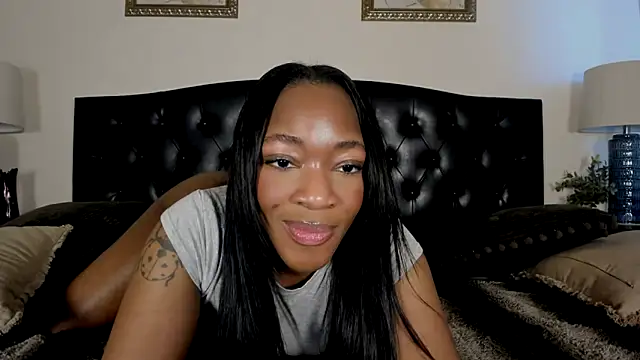 Snapshot of nicolesolace chatting on February 12, 2026, 10:42 pm nicolesolace online show from February 12, 2026, 10:42 pm