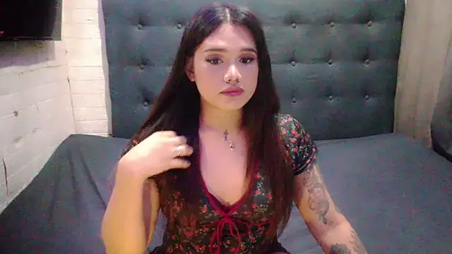 FoxxyJesa online show from June 7, 2026, 3:17 pm
