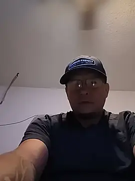 lilpapichuloxoxo online show from July 30, 2026, 3:16 am
