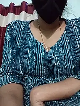 Snapshot of vaishnavi-telugu06 chatting on August 7, 2026, 6:25 pm vaishnavi-telugu06 online show from August 7, 2026, 6:25 pm