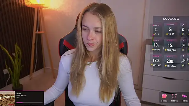 DanikaDillan online show from March 23, 2026, 12:55 am