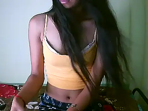 Naina-GF online show from August 6, 2026, 5:35 am