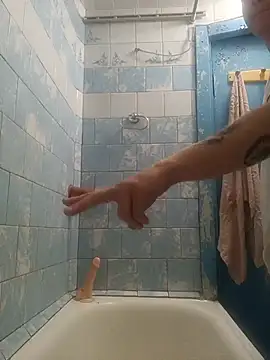 AlexKevinovv online show from August 3, 2026, 12:08 am