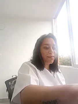 Snapshot of Queen-yessi12 chatting on August 3, 2026, 1:50 pm Queen-yessi12 online show from August 3, 2026, 1:50 pm
