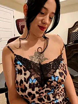 LyannaGardner online show from August 2, 2026, 1:26 am