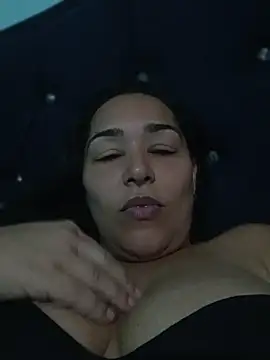 Snapshot of stacy_tz chatting on August 4, 2026, 4:44 pm stacy tz online show from August 4, 2026, 4:44 pm