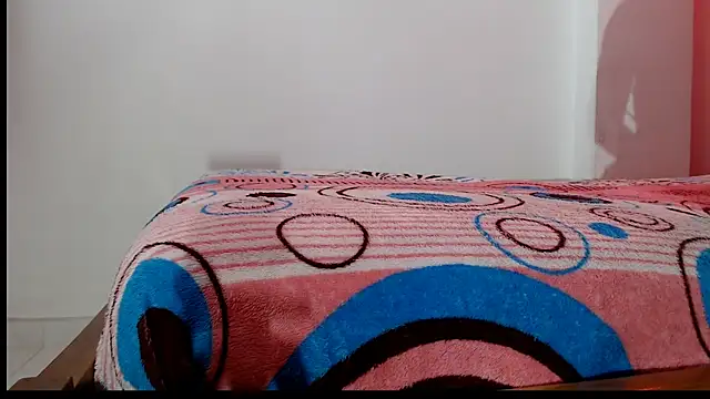 aniitaeyescute online show from August 4, 2026, 2:54 pm