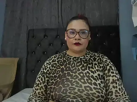 SamanthaRouse1 online show from August 6, 2026, 2:12 pm