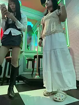 Yomi009 online show from August 5, 2026, 2:11 pm