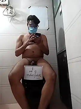MomFucker47 online show from May 24, 2026, 7:36 pm