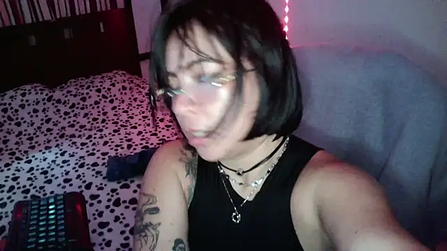 NoxxVelveth online show from August 7, 2026, 5:19 pm