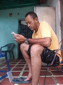Snapshot of master_25cm chatting on August 9, 2026, 10:05 pm master 25cm online show from August 9, 2026, 10:05 pm