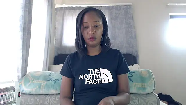 Snapshot of leanna23 chatting on September 29, 2025, 8:32 am leanna23 online show from September 29, 2025, 8:32 am