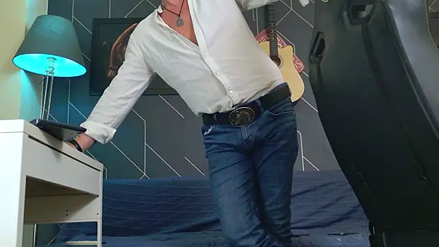 ChrisKox online show from March 9, 2026, 11:30 pm