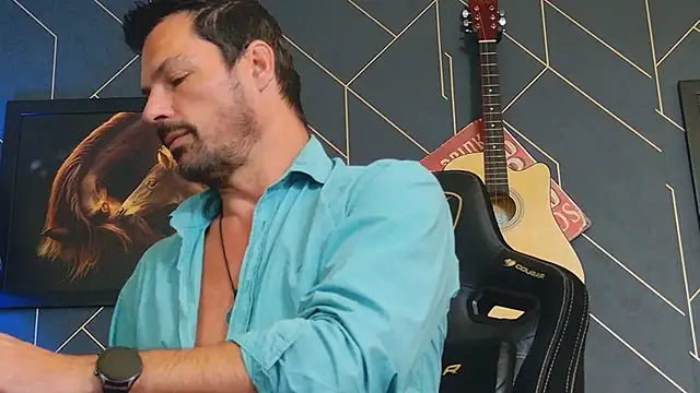 Snapshot of ChrisKox chatting on October 3, 2025, 8:16 am ChrisKox online show from October 3, 2025, 8:16 am