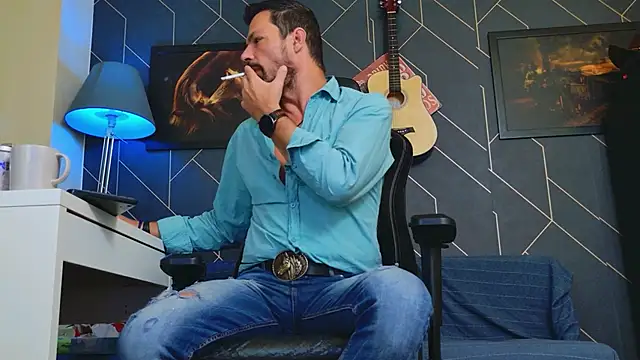 Snapshot of ChrisKox chatting on September 18, 2025, 7:06 pm ChrisKox online show from September 18, 2025, 7:06 pm