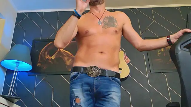 Snapshot of ChrisKox chatting on September 22, 2025, 7:03 am ChrisKox online show from September 22, 2025, 7:03 am