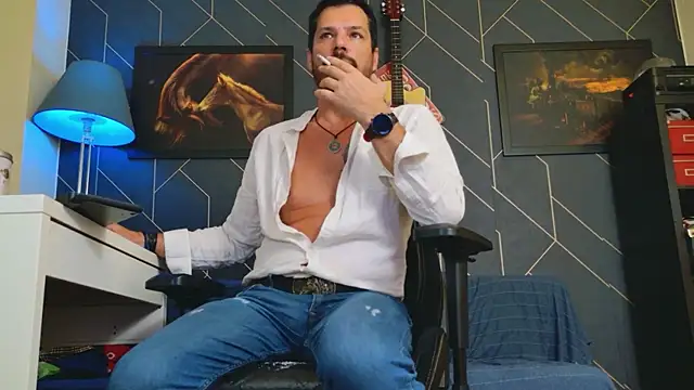 Snapshot of ChrisKox chatting on October 9, 2025, 5:02 pm ChrisKox online show from October 9, 2025, 5:02 pm