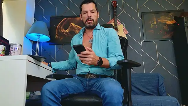 Snapshot of ChrisKox chatting on September 18, 2025, 7:00 am ChrisKox online show from September 18, 2025, 7:00 am