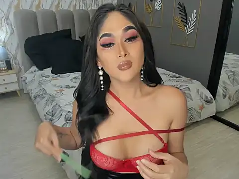 Snapshot of LegendaryNicole chatting on October 3, 2025, 3:46 pm LegendaryNicole online show from October 3, 2025, 3:46 pm