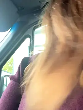 BootyLola online show from November 3, 2025, 10:19 am