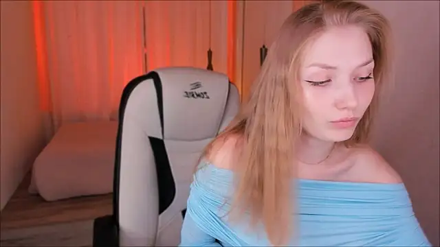 Snapshot of DakotaMabs chatting on September 21, 2025, 9:36 am DakotaMabs online show from September 21, 2025, 9:36 am