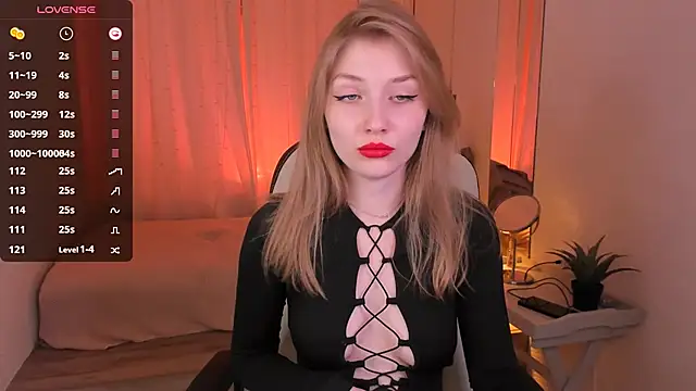 Snapshot of DakotaMabs chatting on March 11, 2025, 9:45 am DakotaMabs online show from March 11, 2025, 9:45 am