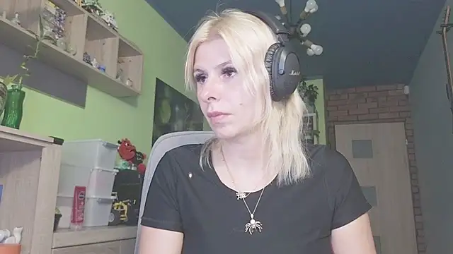 karmija online show from September 19, 2025, 9:41 pm