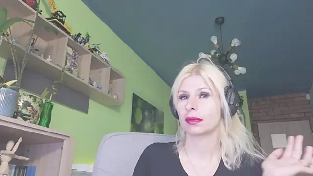 karmija online show from September 25, 2025, 12:22 pm