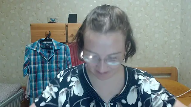 Smart Rose online show from September 10, 2025, 4:39 pm