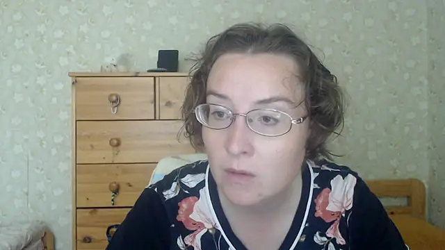 Snapshot of Smart_Rose chatting on July 10, 2026, 10:26 am Smart Rose online show from July 10, 2026, 10:26 am
