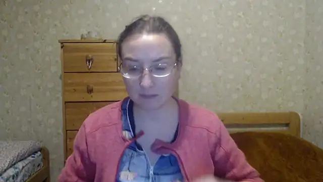 Smart Rose online show from March 18, 2025, 5:12 pm