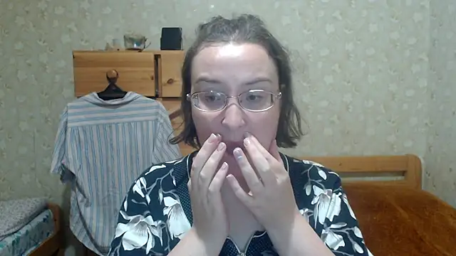 Smart Rose online show from October 14, 2025, 4:07 pm