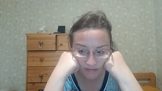 Snapshot of Smart_Rose chatting on July 6, 2026, 5:04 pm Smart Rose online show from July 6, 2026, 5:04 pm