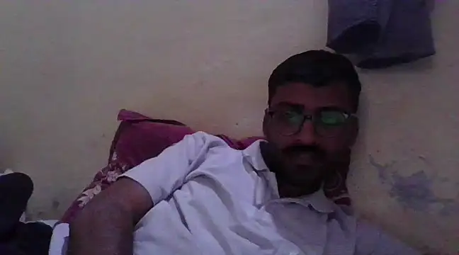 Snapshot of krishna8035 chatting on February 18, 2025, 8:27 am krishna8035 online show from February 18, 2025, 8:27 am