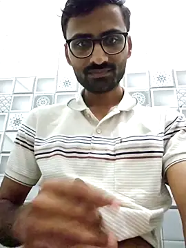 Snapshot of krishna8035 chatting on September 21, 2025, 6:07 am krishna8035 online show from September 21, 2025, 6:07 am