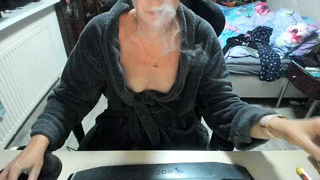 Snapshot of minoesje37 chatting on September 30, 2025, 7:31 pm minoesje37 online show from September 30, 2025, 7:31 pm