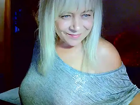 Snapshot of AgoniA7 chatting on October 5, 2025, 3:14 pm AgoniA7 online show from October 5, 2025, 3:14 pm