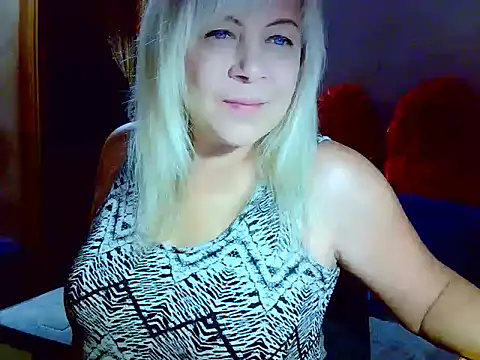 Snapshot of AgoniA7 chatting on October 21, 2025, 3:06 am AgoniA7 online show from October 21, 2025, 3:06 am