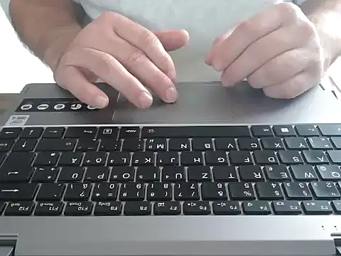 Snapshot of LuckyLuke13 chatting on November 1, 2025, 10:09 am LuckyLuke13 online show from November 1, 2025, 10:09 am