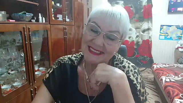 Snapshot of JenaCheim chatting on October 2, 2025, 7:06 pm JenaCheim online show from October 2, 2025, 7:06 pm