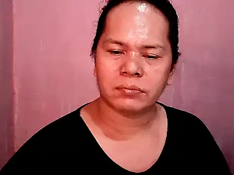 Snapshot of HottyLeciousCum chatting on December 17, 2025, 12:43 pm HottyLeciousCum online show from December 17, 2025, 12:43 pm