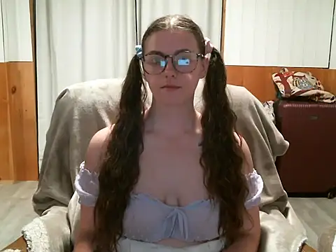 katie kitten38 online show from June 26, 2026, 1:17 pm