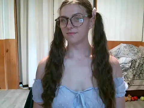 katie kitten38 online show from June 18, 2026, 4:56 pm