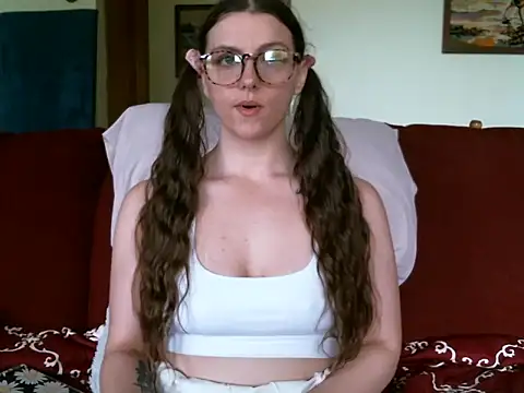 katie kitten38 online show from June 3, 2026, 1:34 pm