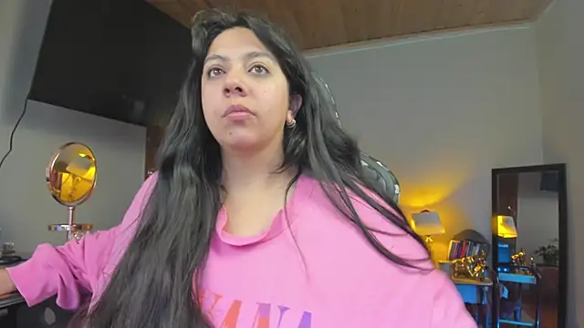 coraline latin online show from February 12, 2025, 2:32 pm